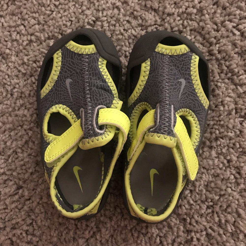 Toddler Nike water shoes